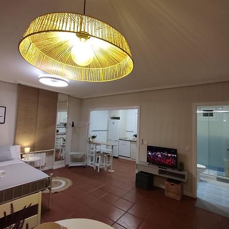 Apartamento Pequeno En オリニョン エクステリア 写真